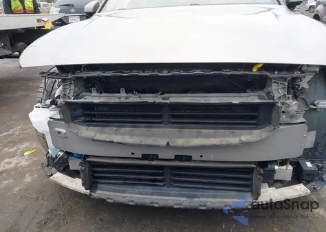 2022 Polestar 2 Long Range Dual Motor z USA, uszkodzony, nr VIN LPSED3KA4NL059942